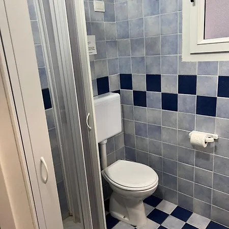 B&B Centrale فندق مبيت وإفطار 3*